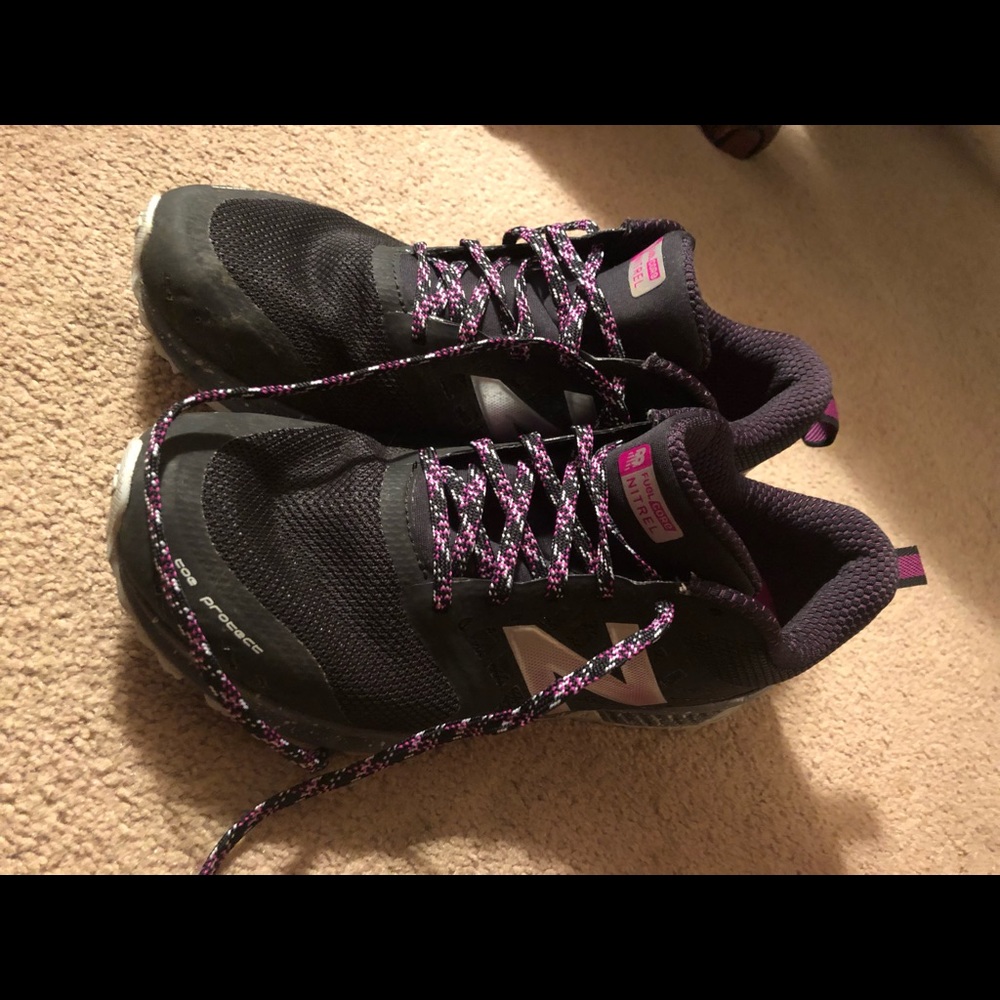 New Balance sneakers, worn once size 9